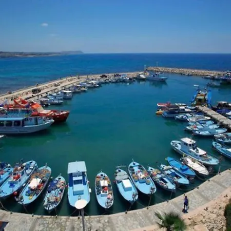 Beautiful With Private Pool, Paralimni 1241 Villa Protaras