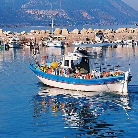 Beautiful With Private Pool, Paralimni 1241 *